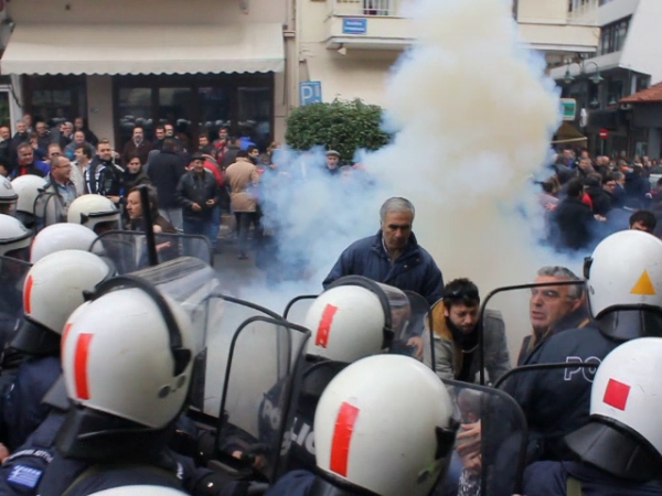 Άλλη η άποψη της Αστυνομίας για τα επεισόδια στη Νάουσα